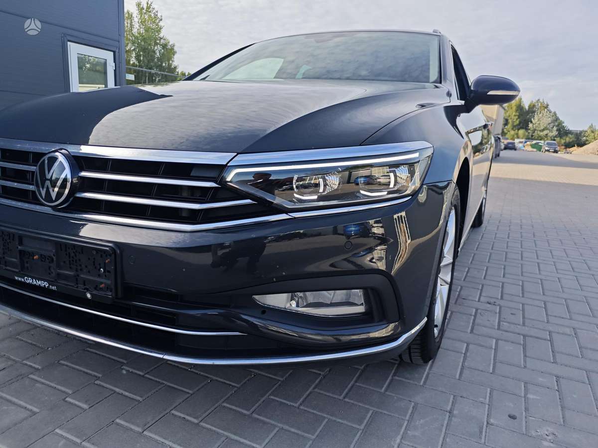 Volkswagen Passat - 2