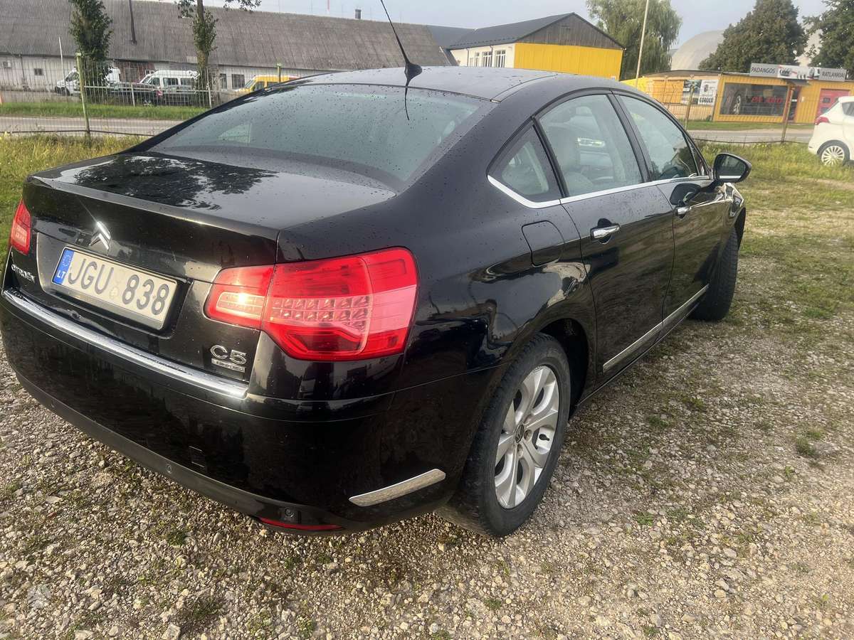 Citroen C5, 2.0 l., Седан