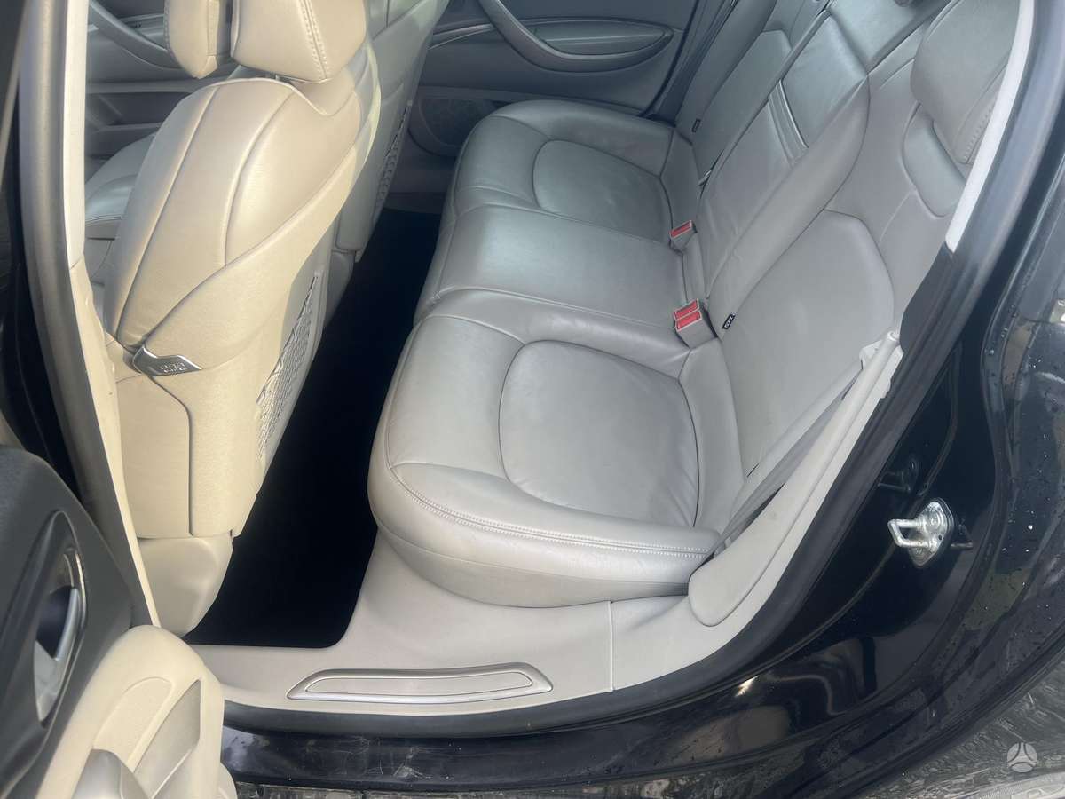 Citroen C5, 2.0 l., Седан