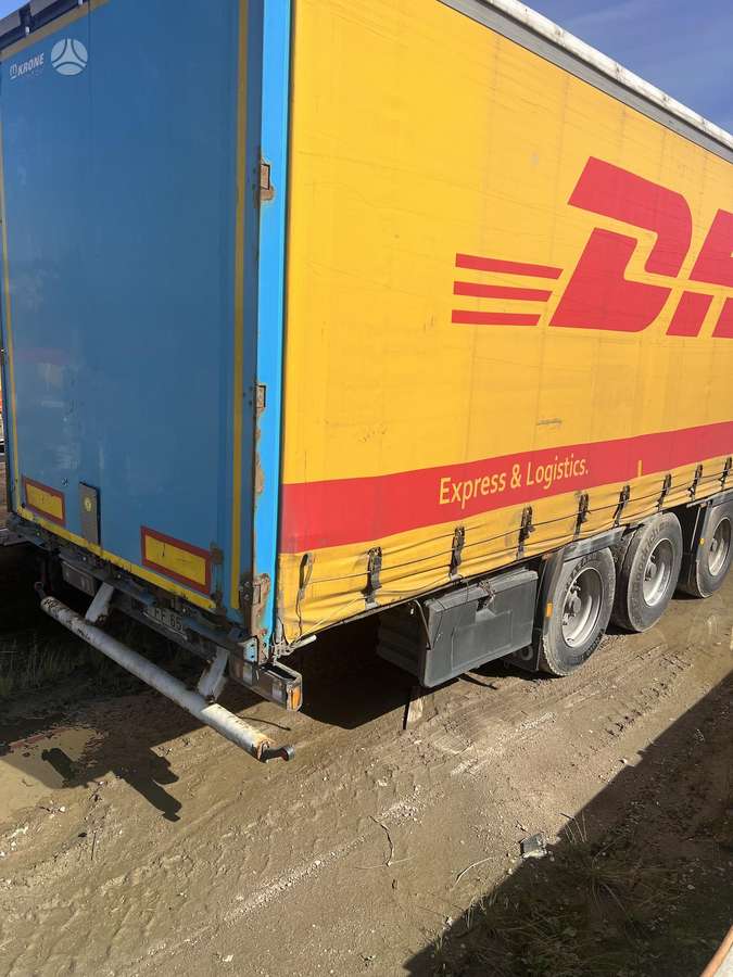 Krone, curtain / tarpaulin
