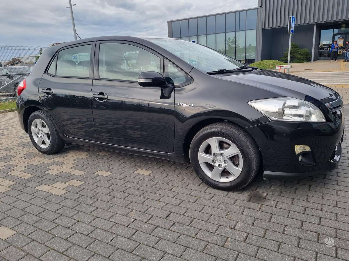 Toyota Auris - 2