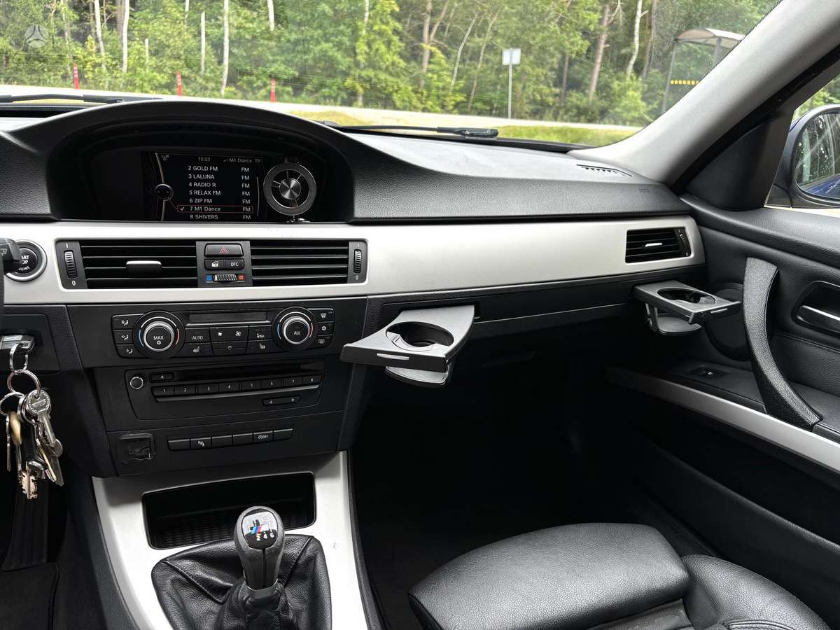 BMW 318, 2.0 l., wagon