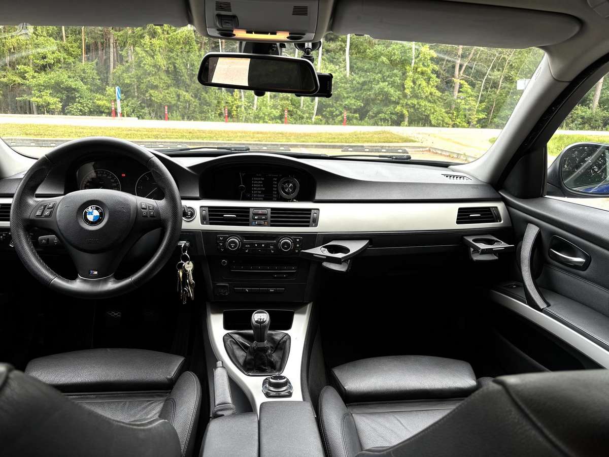 BMW 318, 2.0 l., wagon