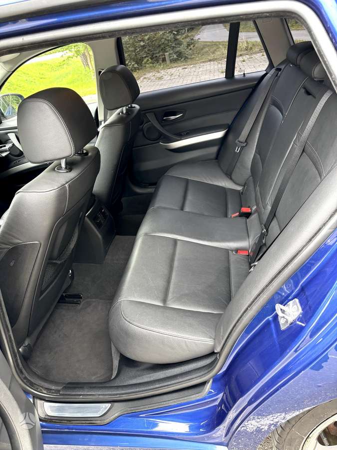 BMW 318, 2.0 l., wagon