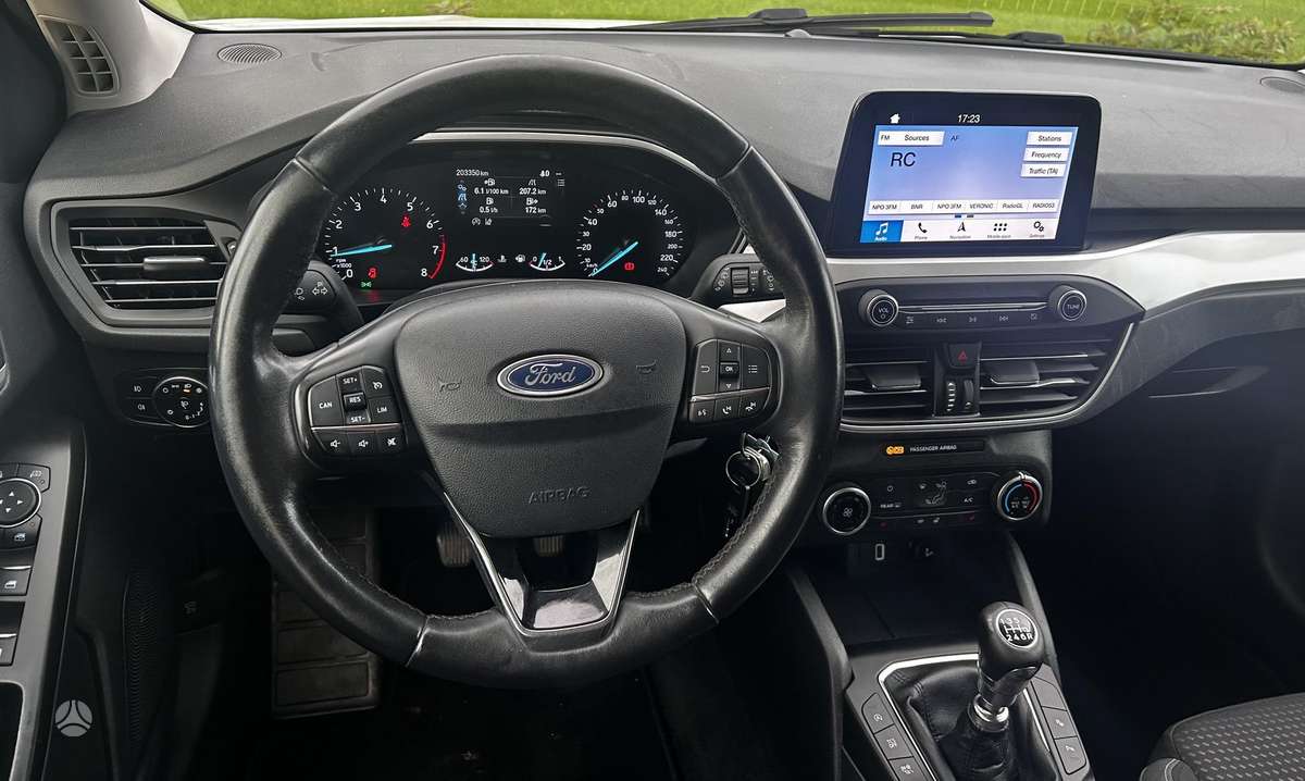 Ford Focus, 1.0 l., Хэтчбек