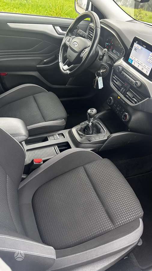 Ford Focus, 1.0 l., hatchback