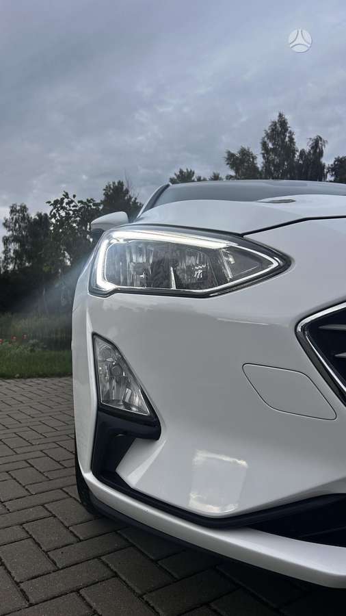 Ford Focus, 1.0 l., Хэтчбек