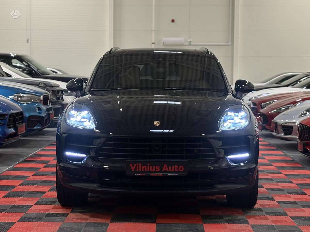 Porsche Macan - 2