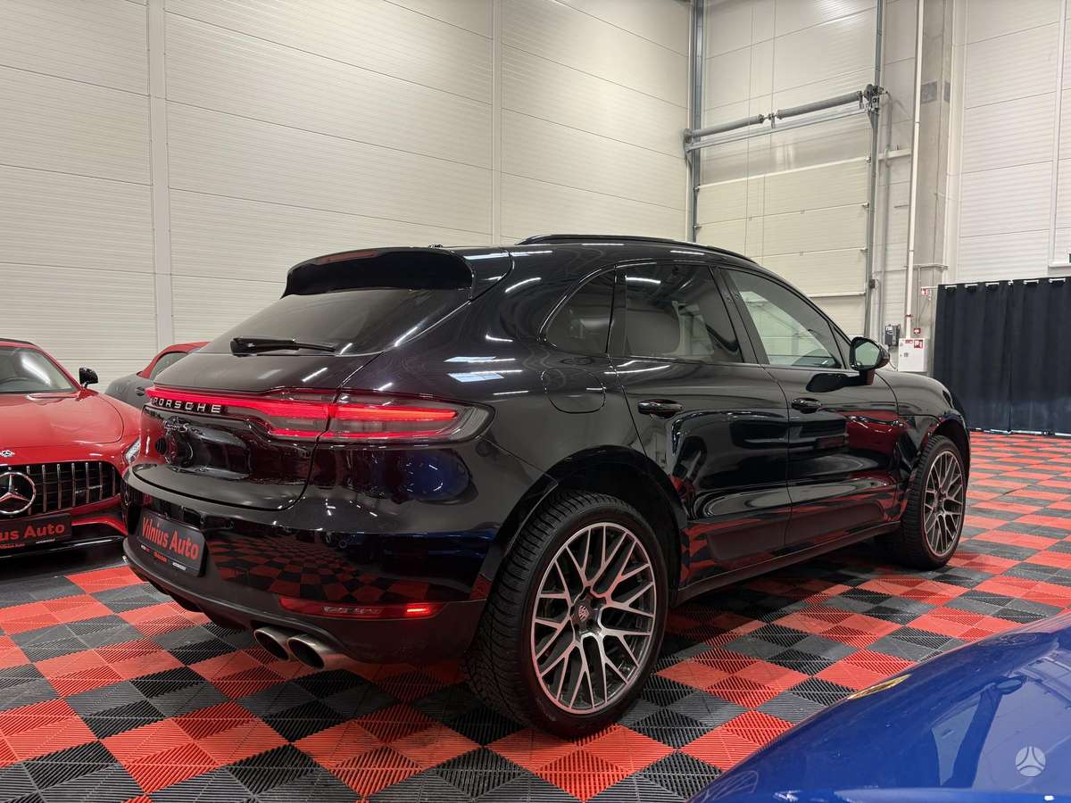 Porsche Macan - 4