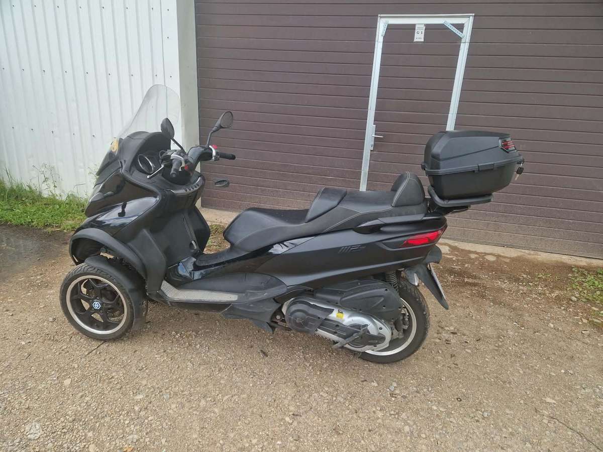 Piaggio MP3 500cc, трициклы