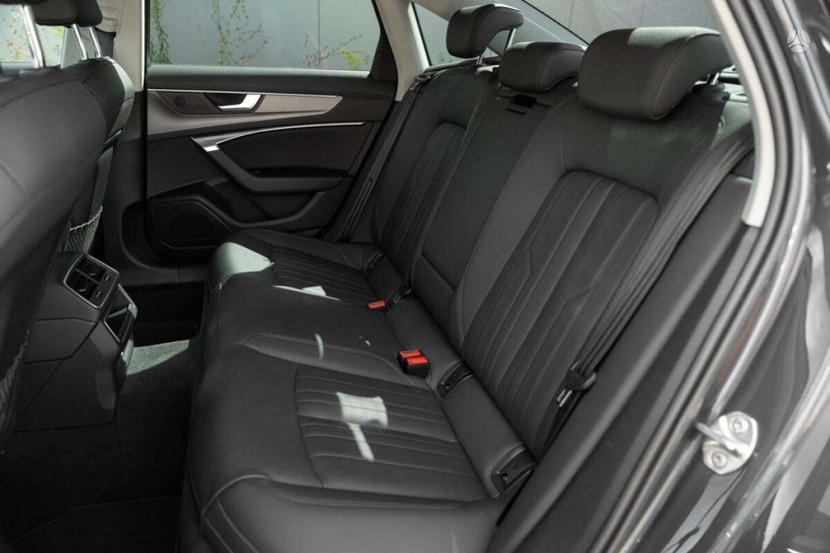 Audi A6, 2.0 l., Седан