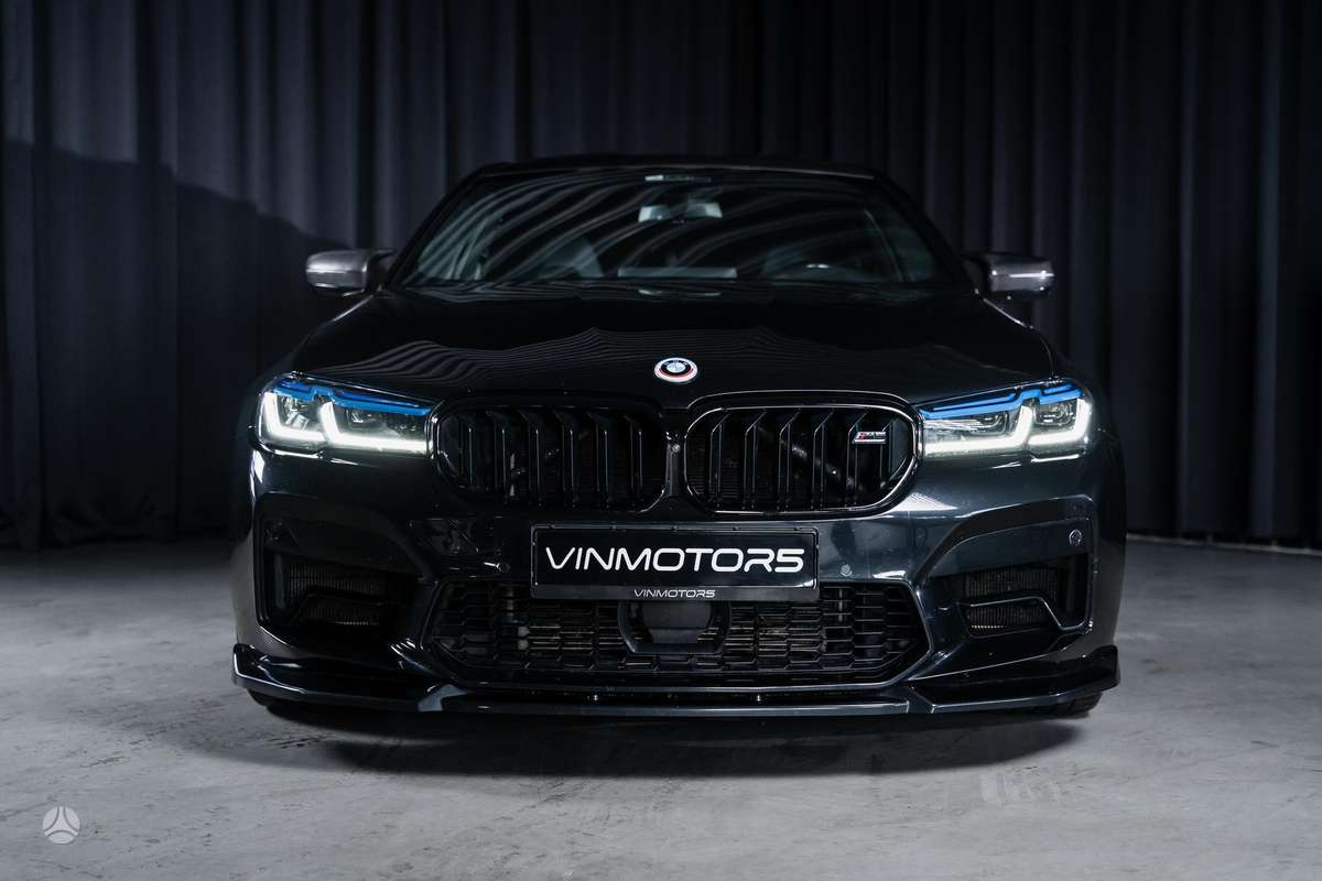 BMW M5, 4.4 l., Седан