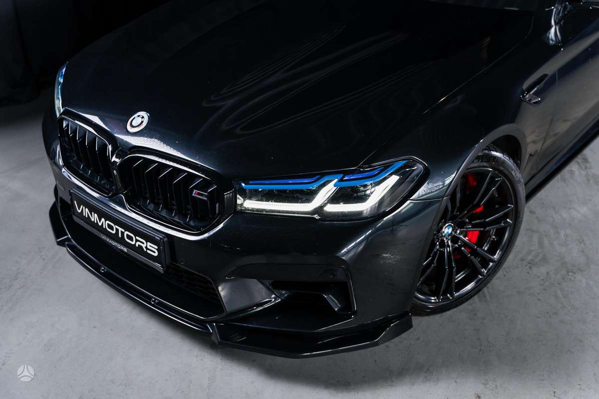BMW M5, 4.4 l., Седан