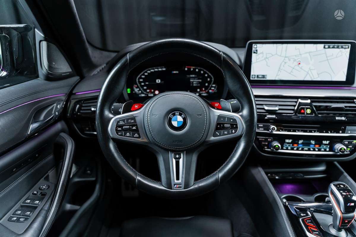 BMW M5, 4.4 l., Седан