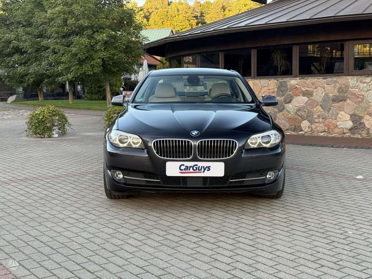 BMW 528, 3.0 l., Седан