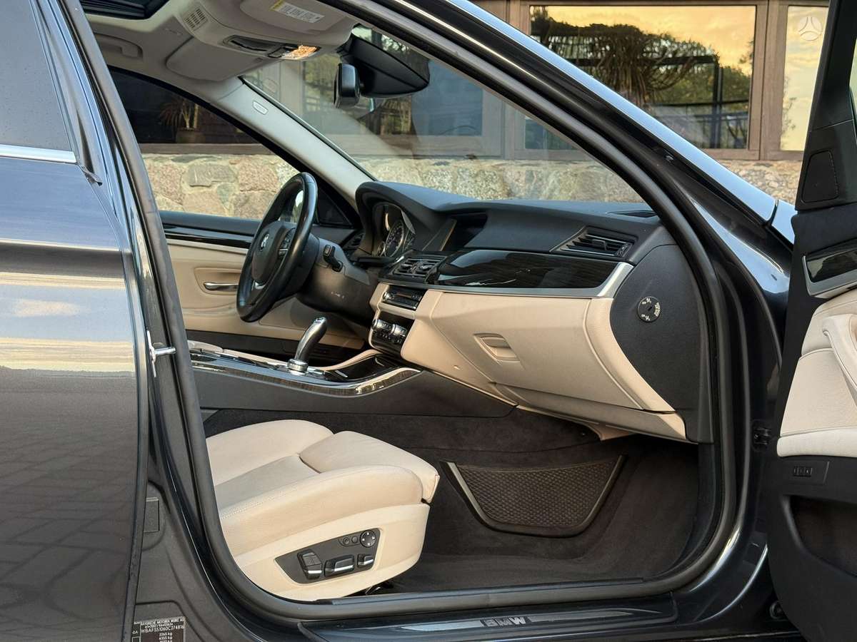 BMW 528, 3.0 l., Седан