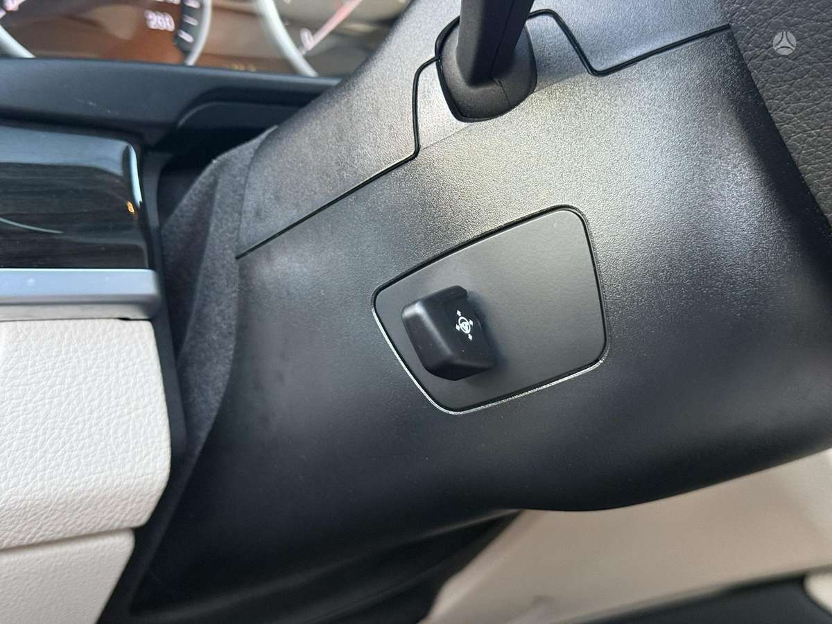 BMW 528, 3.0 l., Седан