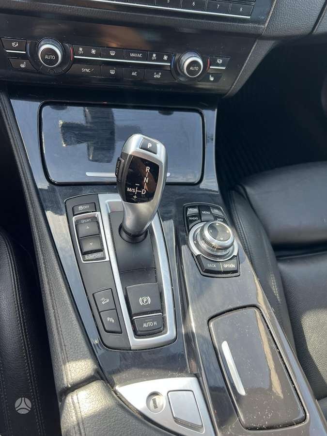 BMW 520, 2.0 l., wagon