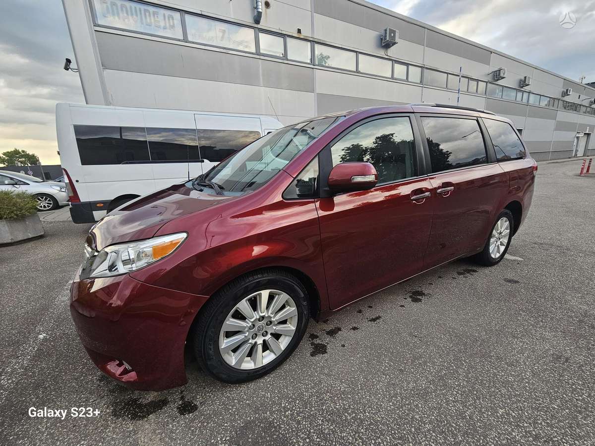 Toyota Sienna - 8