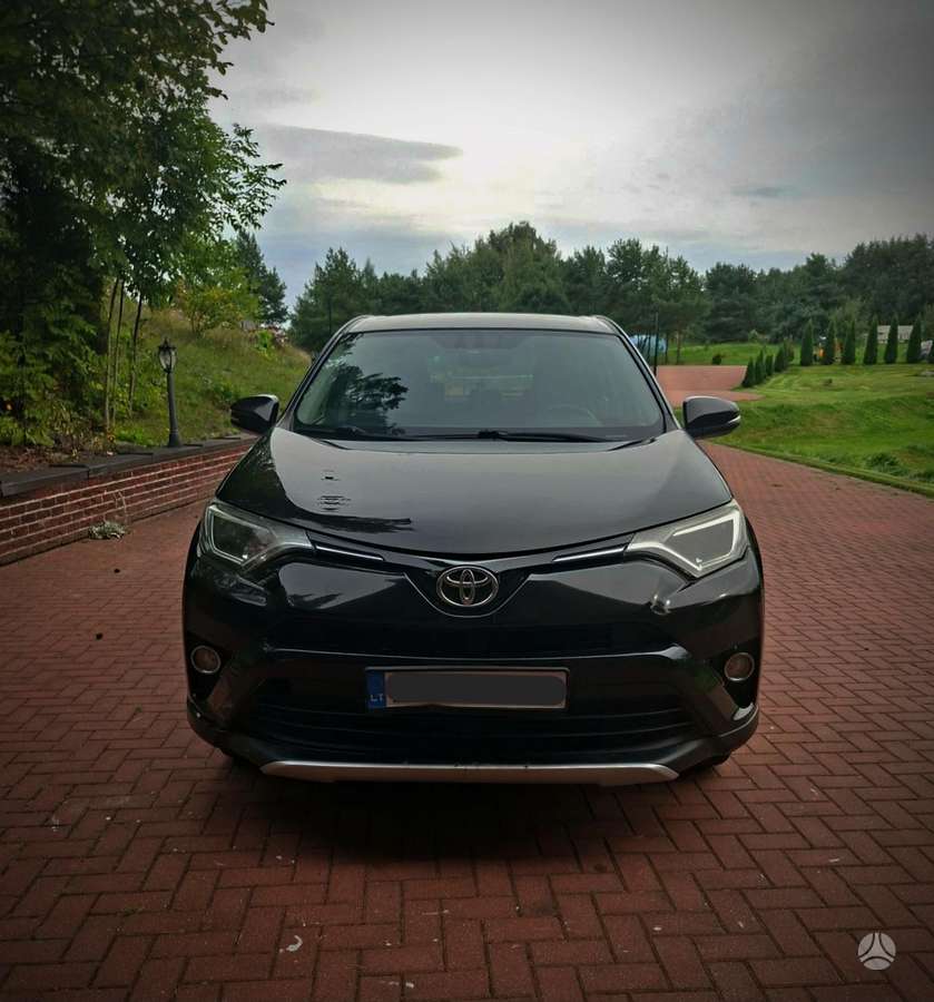 Toyota RAV4 - 1