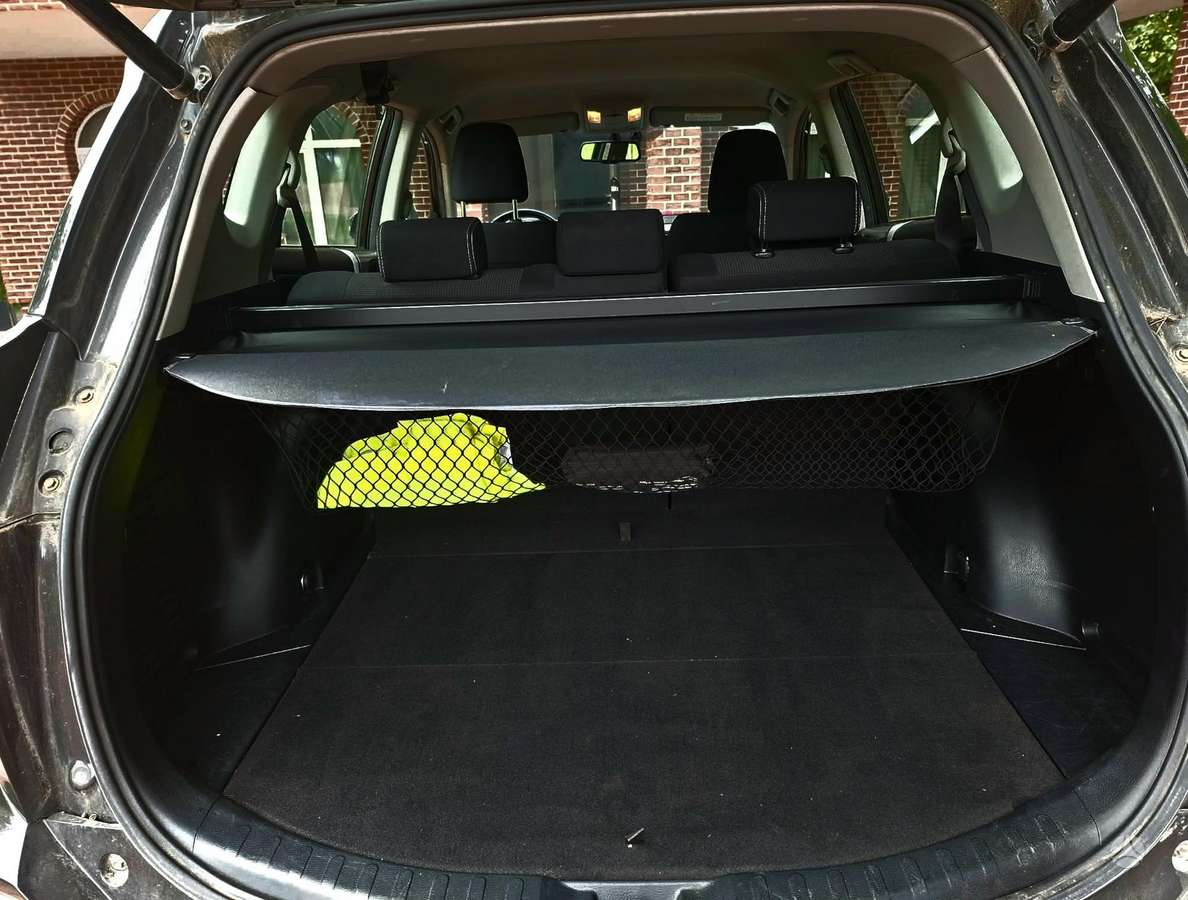 Toyota RAV4 - 9