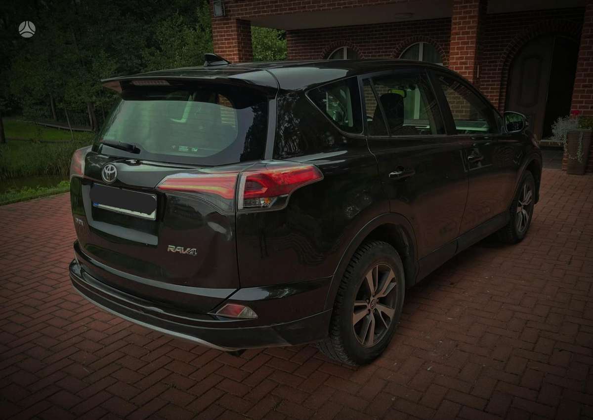 Toyota RAV4 - 4