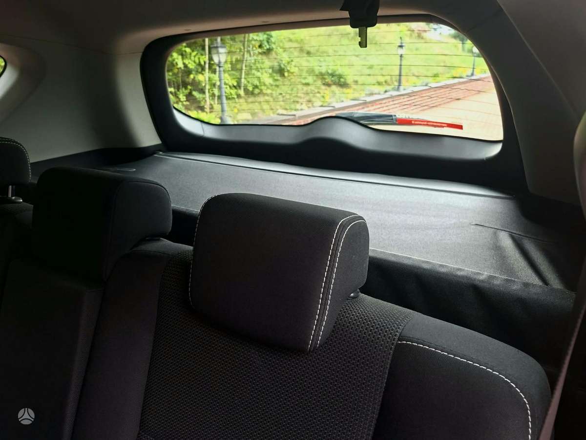 Toyota RAV4 - 10