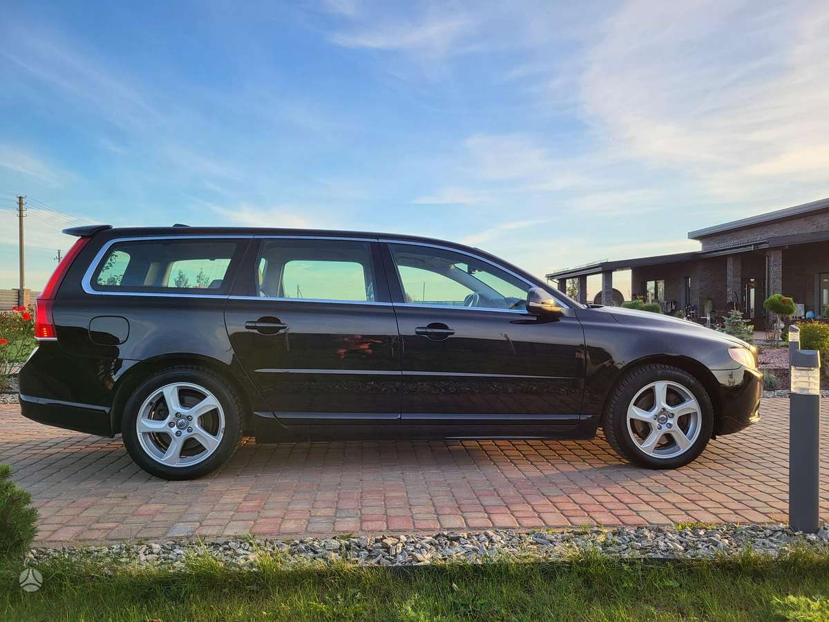 Volvo V70, 2.0 l., wagon