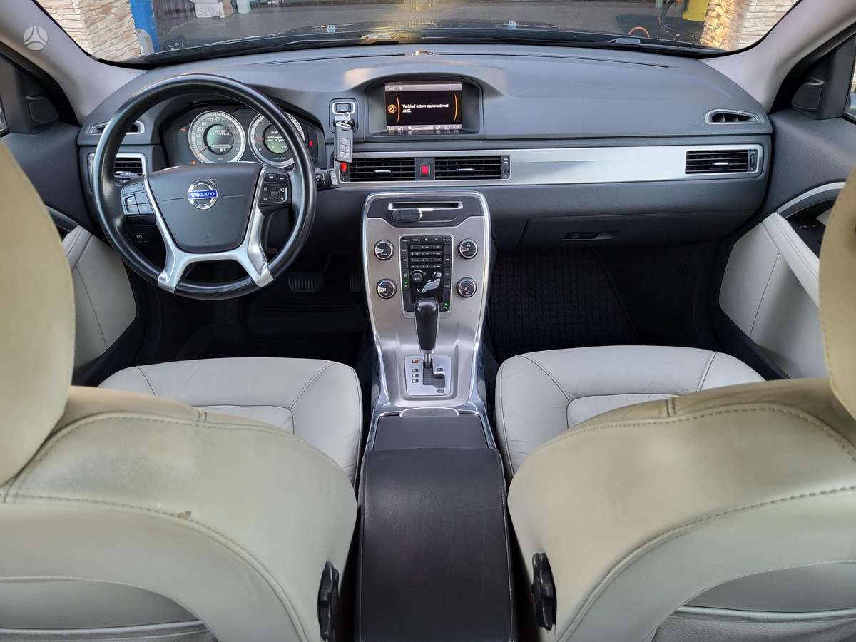 Volvo V70, 2.0 l., Универсал
