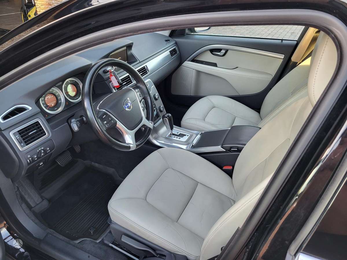 Volvo V70, 2.0 l., Универсал