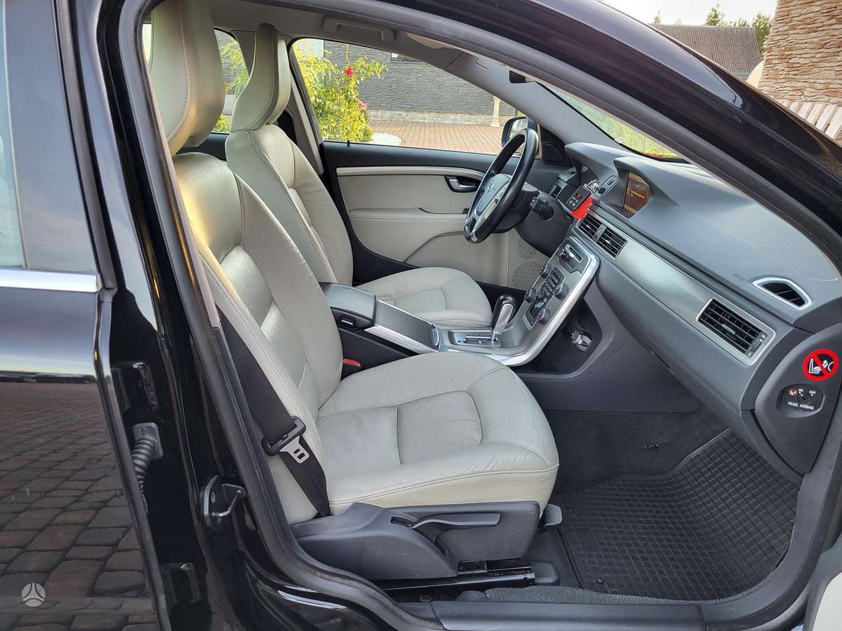 Volvo V70, 2.0 l., wagon