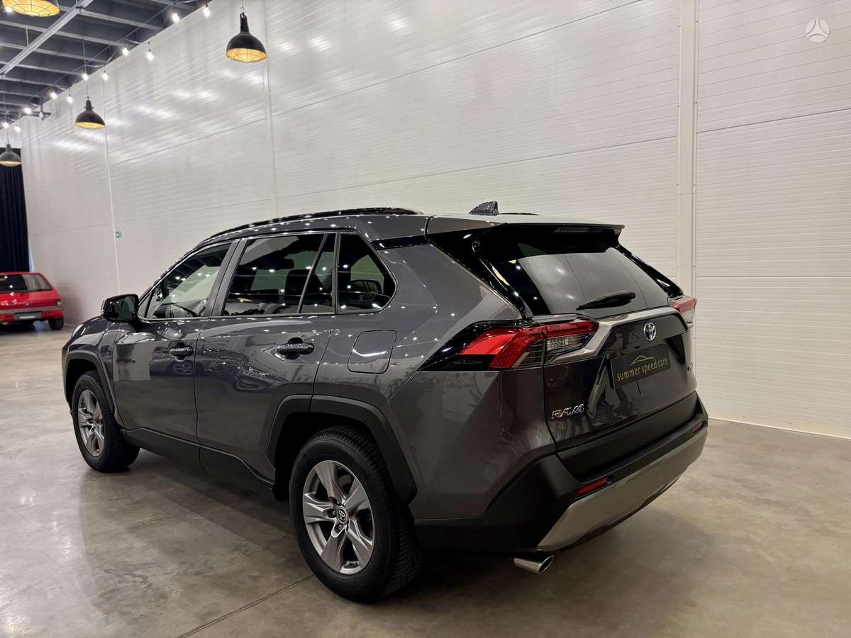 Toyota RAV4 - 5