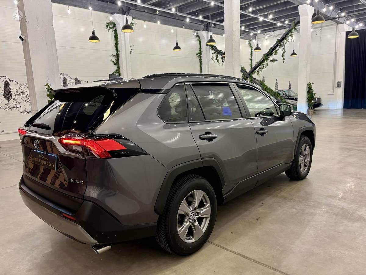 Toyota RAV4 - 7