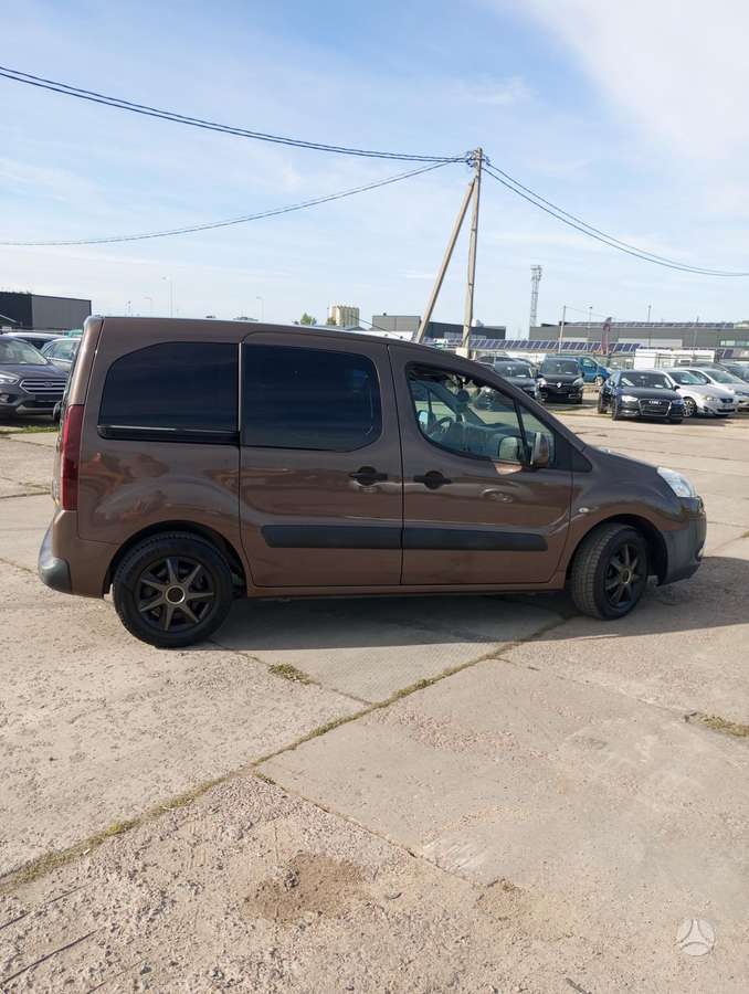 Peugeot Partner - 8