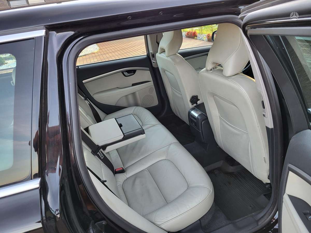 Volvo V70, 2.0 l., Универсал