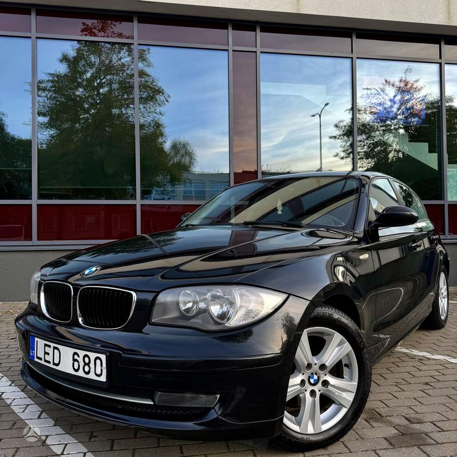 BMW 118, 2.0 l., hatchback