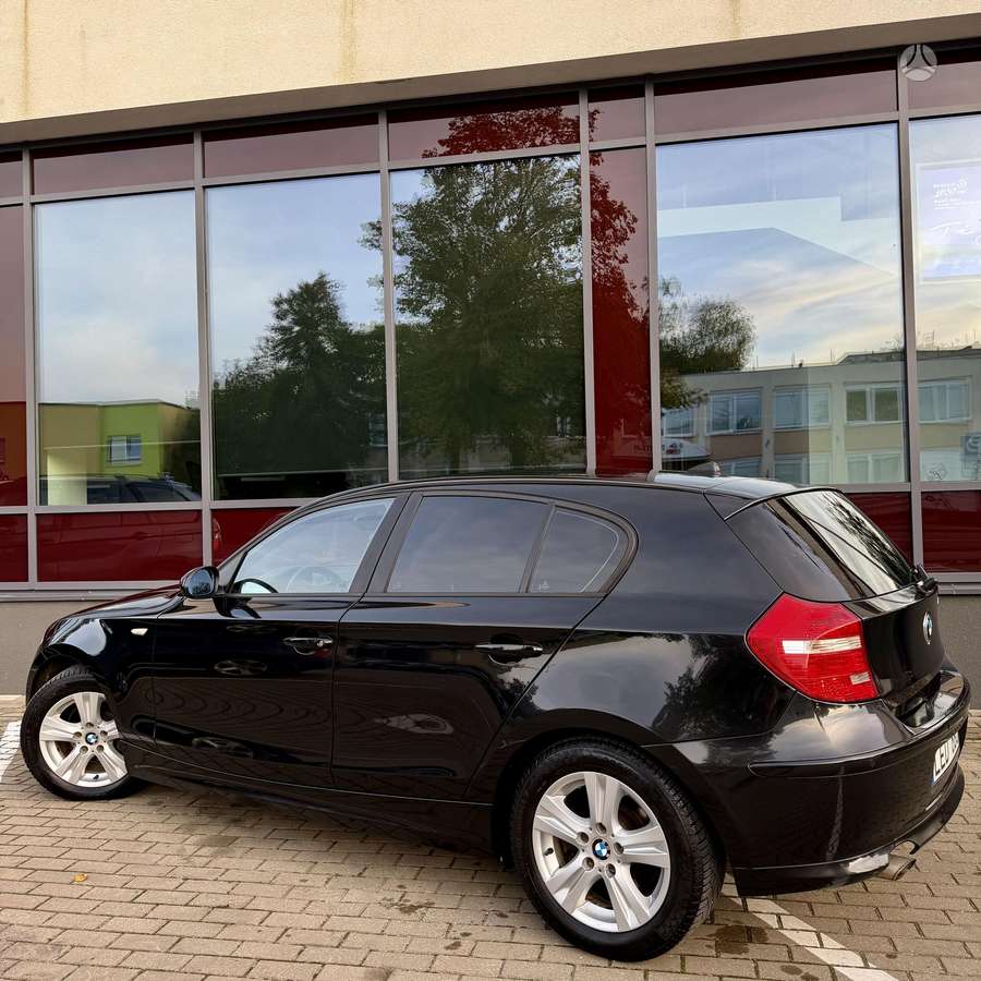 BMW 118, 2.0 l., Хэтчбек