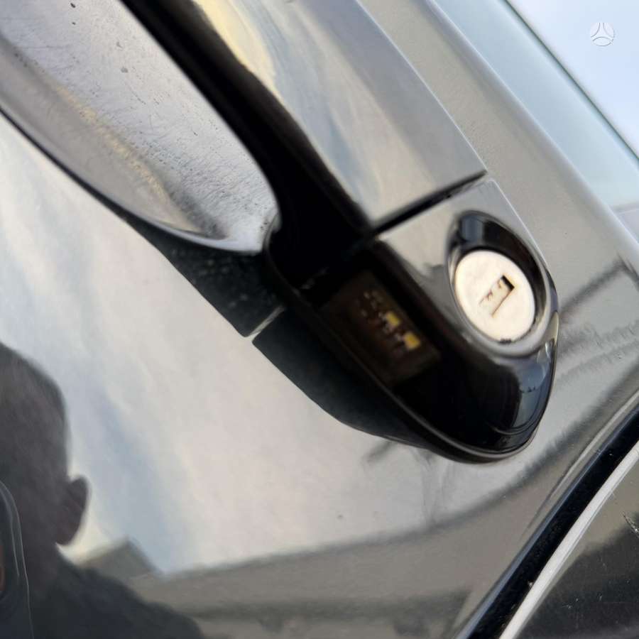 BMW 118, 2.0 l., Хэтчбек