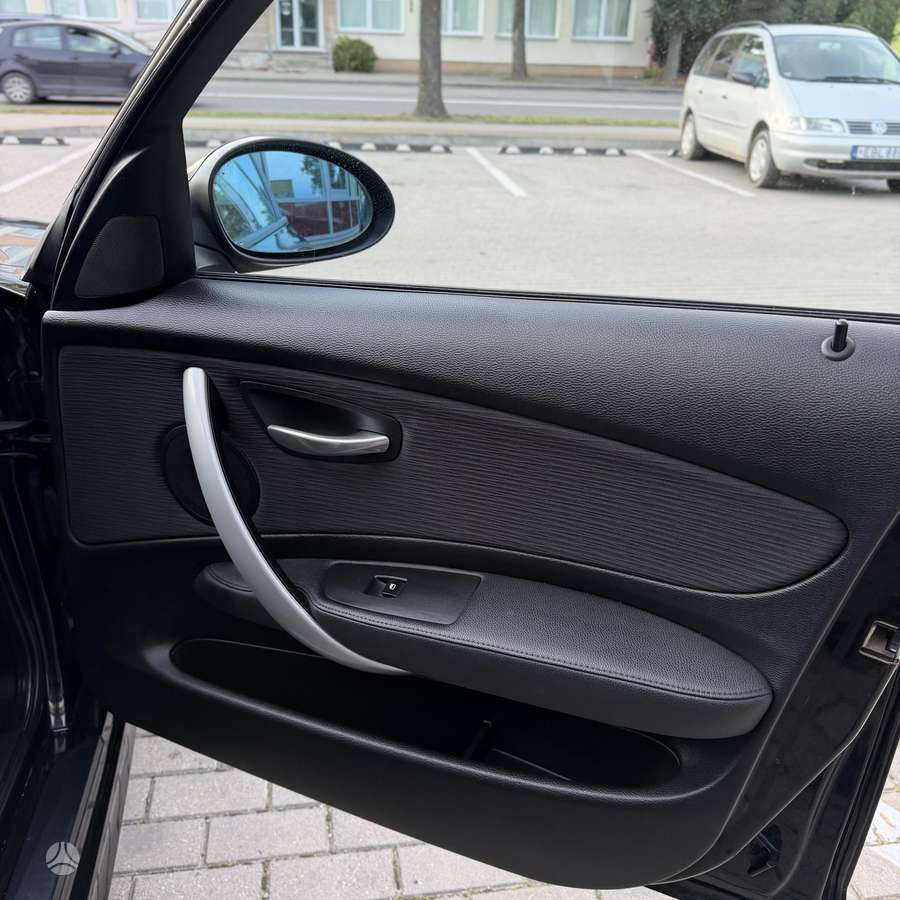 BMW 118, 2.0 l., Хэтчбек