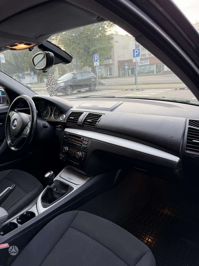 BMW 118, 2.0 l., Хэтчбек