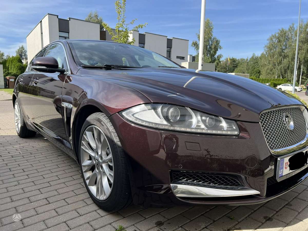 Jaguar XF, 2.2 l., Седан