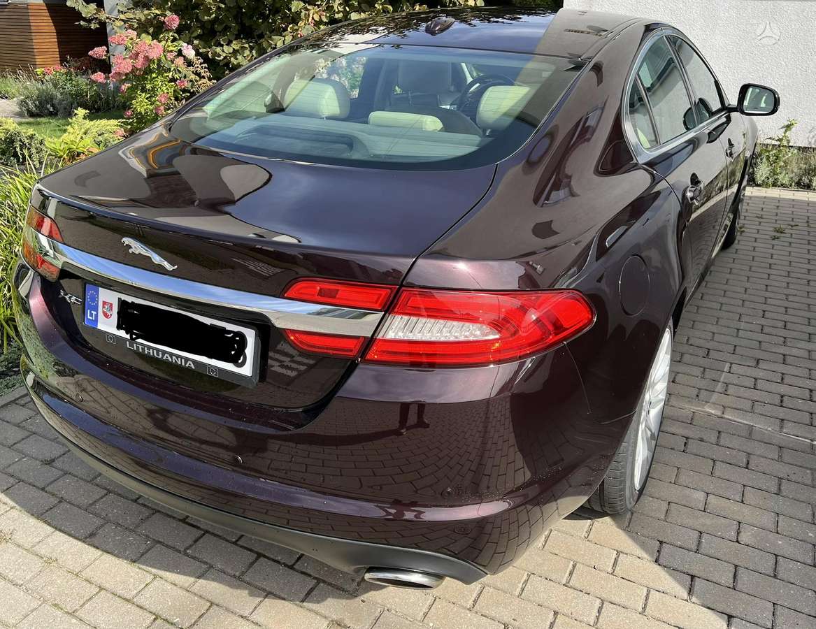 Jaguar XF, 2.2 l., Седан