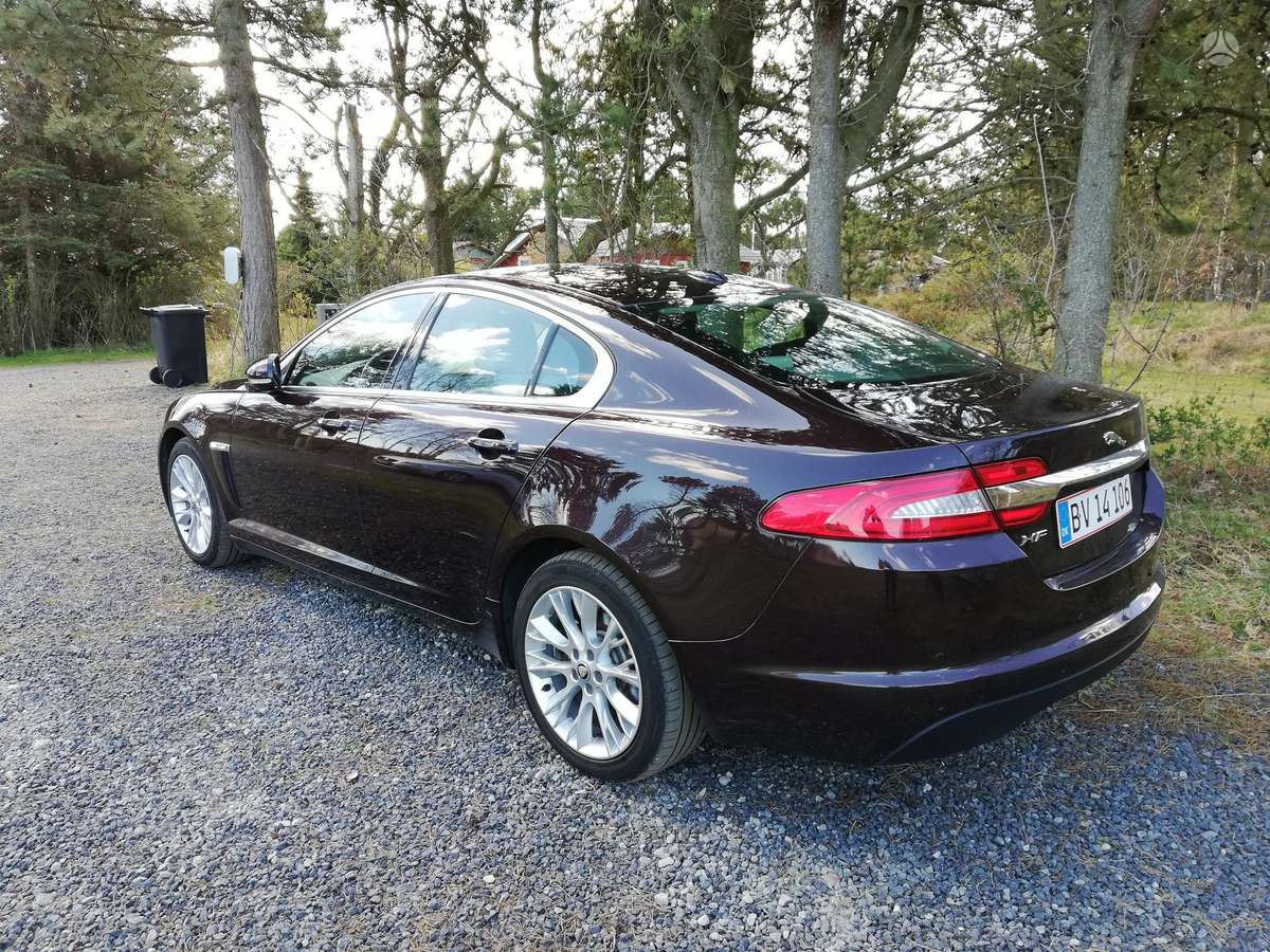 Jaguar XF, 2.2 l., Седан