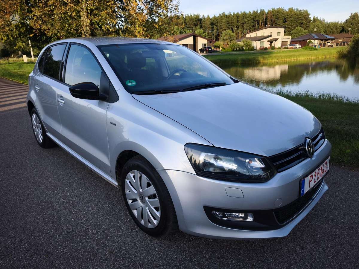 Volkswagen Polo - 2