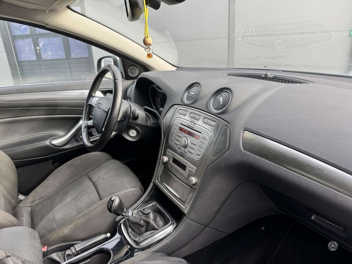 Ford Mondeo, 2.0 l., Седан