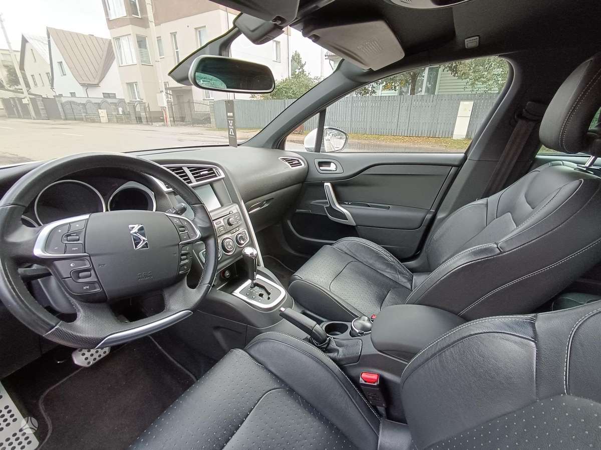 Citroen DS4, 1.6 l., Хэтчбек