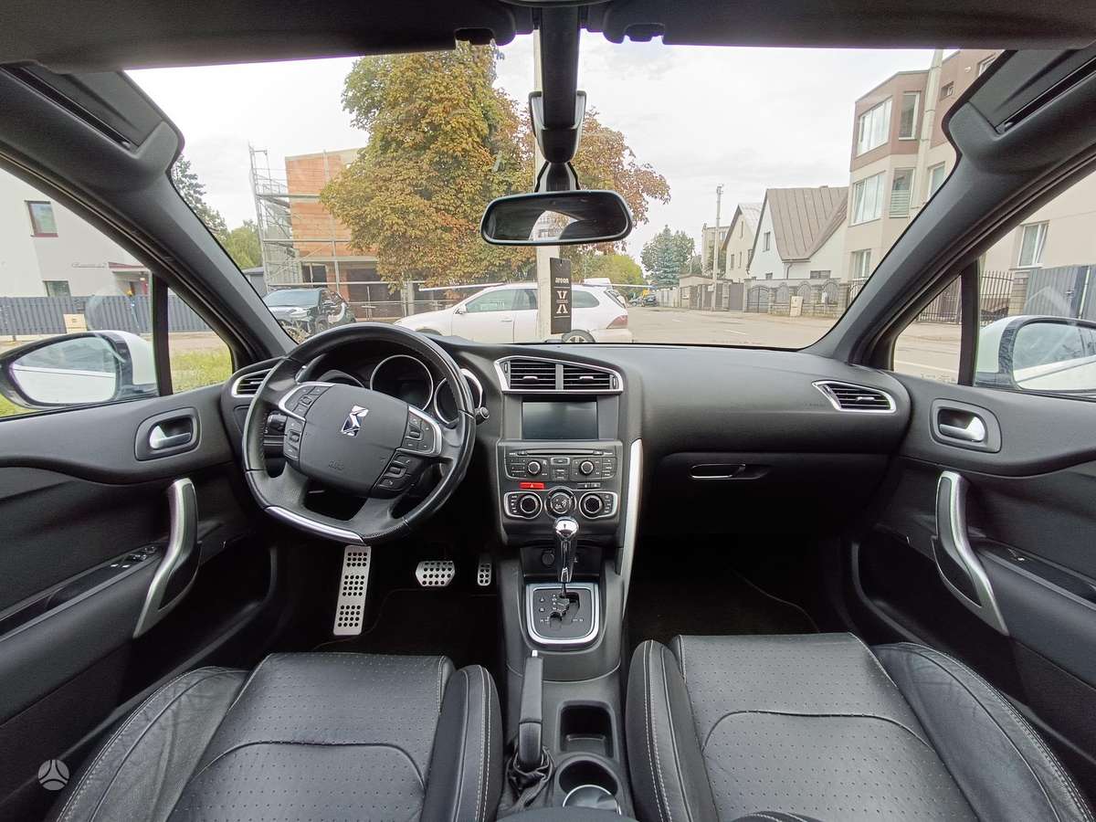 Citroen DS4, 1.6 l., Хэтчбек