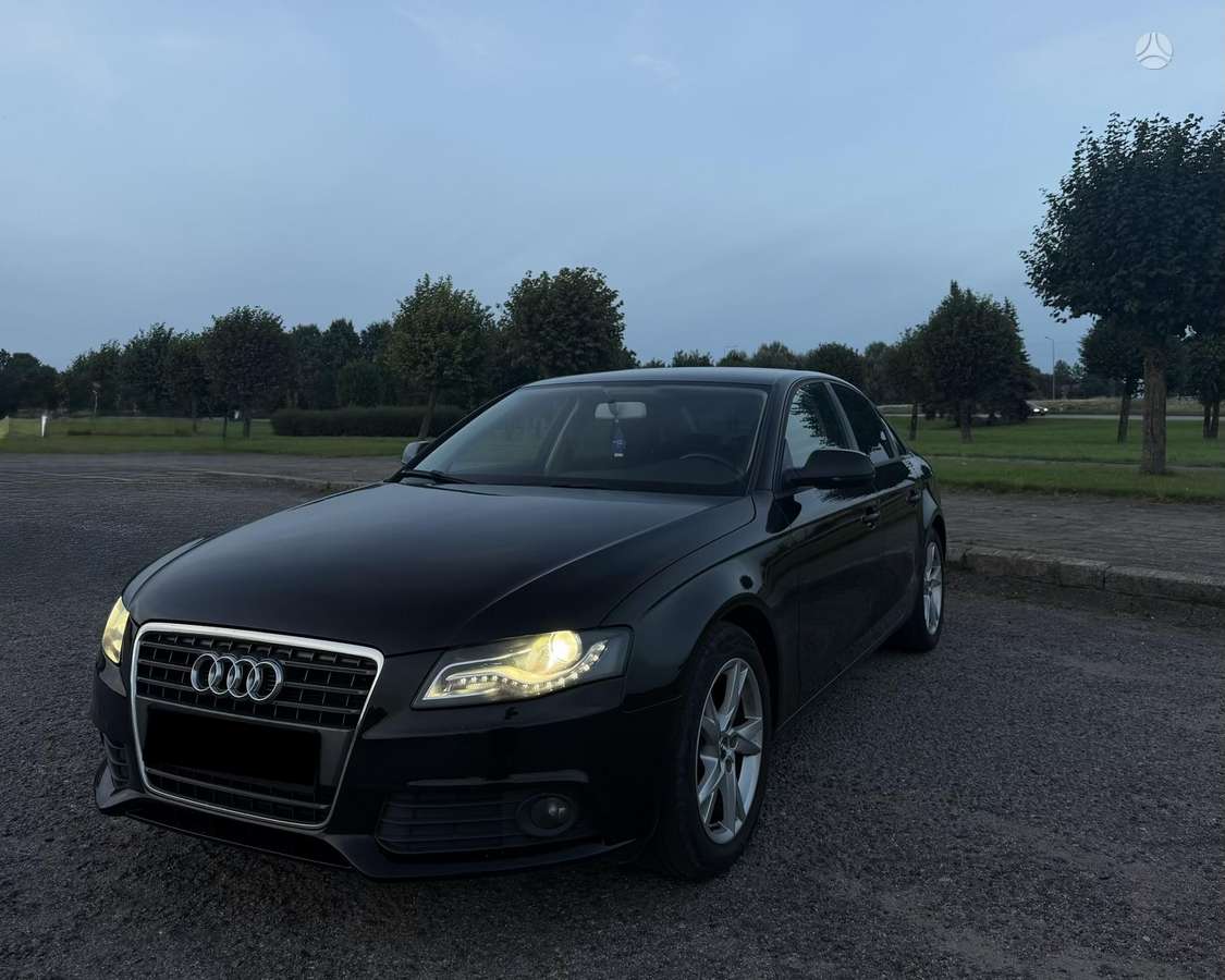 Audi A4, 1.8 l., saloon / sedan