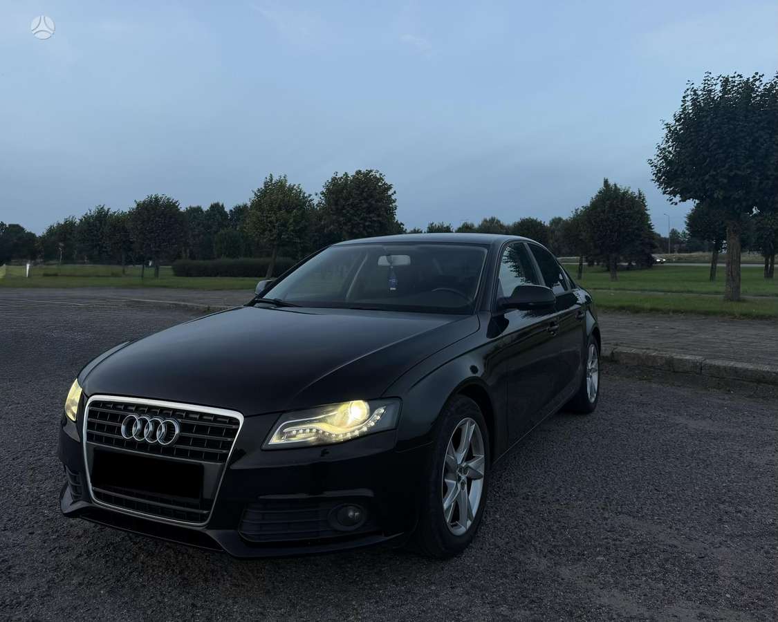 Audi A4, 1.8 l., Седан