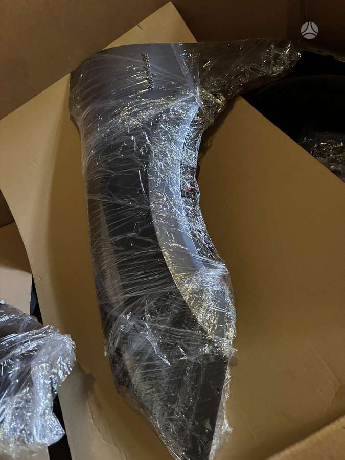 Porsche Cayenne body parts